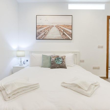 Gzira'S Seashore Stayaway Close To Manuel Island 외부 사진