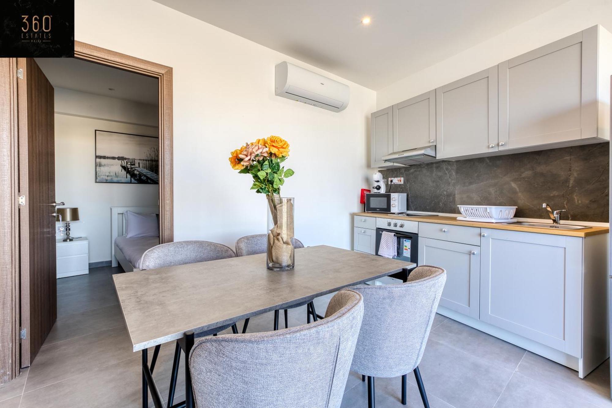 Gzira'S Seashore Stayaway Close To Manuel Island 외부 사진